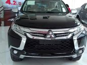 Bán Mitsubishi Pajero Sport 2.4D 4x2 MT năm sản xuất 2019, màu đen, xe nhập