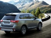 Mitsubishi Outlander CVT đầy đủ tiện nghi, giá chỉ từ 807tr