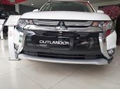 Bán Mitsubishi Outlander 2.0 CVT Premium sản xuất 2019, màu trắng, giá 908tr