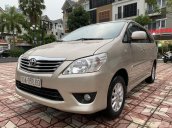 Bán Toyota Innova V 2.0 2014, màu vàng