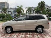 Bán Toyota Innova V 2.0 2014, màu vàng