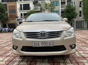 Bán Toyota Innova V 2.0 2014, màu vàng