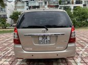 Bán Toyota Innova V 2.0 2014, màu vàng