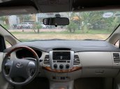 Bán Toyota Innova V 2.0 2014, màu vàng