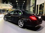 Bán Mercedes E350 AMG năm 2019, màu đen