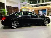 Bán Mercedes E350 AMG năm 2019, màu đen