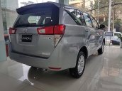 Bán ô tô Toyota Innova 2.0E năm 2019, màu bạc, 710 triệu