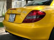 Bán Mercedes SLK350 2008, màu vàng, nhập khẩu