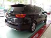 Bán Kia Sedona sản xuất năm 2019, màu đỏ, nhập khẩu