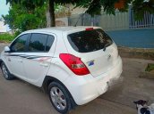 Bán Hyundai i20 AT đời 2010, màu trắng, xe nhập 