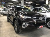 Bán Fortuner V số tự động 2017 màu nâu, xe cực đẹp, option 3D, giá còn thương lượng, LH 0907969685