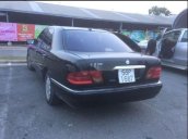 Bán Mercedes E230 năm sản xuất 1996, màu đen, nhập khẩu chính chủ, 135tr