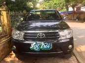 Cần bán Toyota Fortuner 2010, màu đen