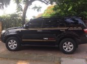 Cần bán Toyota Fortuner 2010, màu đen