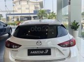Bán ô tô Mazda 3 1.5 AT sản xuất năm 2018, màu trắng giá cạnh tranh
