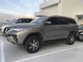 Cần bán xe Toyota Fortuner năm 2019, màu xám