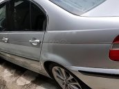 Bán xe BMW 325i sx 2003, số tự động, máy xăng, màu bạc, nội thất màu đen, xe nhập khẩu