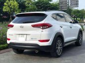 Xe Hyundai Tucson năm 2016, màu trắng, xe nhập còn mới