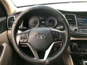 Xe Hyundai Tucson năm 2016, màu trắng, xe nhập còn mới