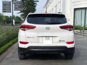 Xe Hyundai Tucson năm 2016, màu trắng, xe nhập còn mới