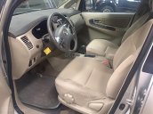 Bán Toyota Innova 2.0G sản xuất năm 2015, màu bạc, số tự động 