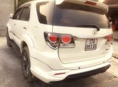 Bán Toyota Fortuner TRD Sportivo 4x2 AT đời 2016, màu trắng, xe gia đình 
