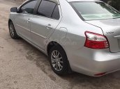 Cần bán Toyota Vios 1.5E năm sản xuất 2010, màu bạc, xe gia đình