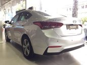 Bán Hyundai Accent AT đời 2019, màu bạc, giá cạnh tranh