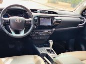 Cần bán Toyota Hilux 4x4 AT năm sản xuất 2016, màu đỏ, nhập khẩu  