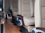 Cần bán Ford Transit Luxury năm sản xuất 2015, màu bạc