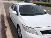 Bán ô tô Toyota Corolla Altis đời 2010, màu trắng, nhập khẩu xe gia đình