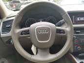 Cần bán xe Audi Q5 sx 2011, màu đỏ, xe nhập