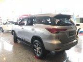 Toyota Tân Cảng bán Fortuner 2.4G máy dầu, số sàn, chỉ 280tr nhận xe ngay, đủ màu - LH 0933000600