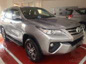 Toyota Tân Cảng Fortuner 2.4G máy dầu, số sàn, chỉ 280tr nhận xe, giao ngay- ưu đãi lớn, đủ màu - LH 0933000600