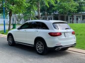 Bán xe Mercedes GLC300 4Matic 2018 có Apple Carplay, trả trước 800 triệu nhận xe ngay