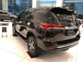 Bán xe Toyota Fortuner đời 2019, giao xe nhanh