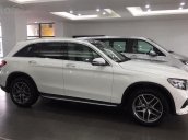 Giá bán và khuyến mãi GLC300 4MATIC, ưu đãi trước bạ tiền mặt, bảo hiểm + phụ kiện. LH: 0902 342 319