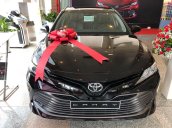 Cần bán Toyota Camry sản xuất năm 2019, màu đen, xe nhập