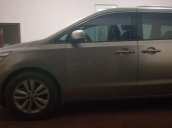 Bán Kia Sedona sản xuất 2016, màu bạc, nhập khẩu