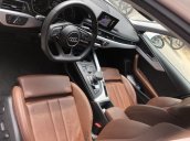 Cần bán Audi A4 đời 2018, màu trắng, chính chủ