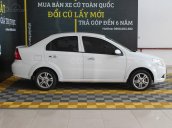 Cần bán Chevrolet Aveo LT 1.4MT sản xuất 2018, màu trắng, giá chỉ 348 triệu