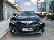 Bán ô tô Toyota Camry 2.0 E năm sản xuất 2018, màu đen