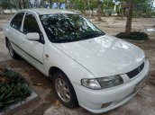 Gia đình bán Mazda 323 1.6 đời 2000, màu trắng, xe nhập