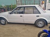 Bán Nissan Bluebird năm 1985, màu trắng 