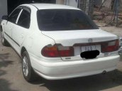 Chính chủ bán ô tô Mazda 323 sản xuất 1999, màu trắng