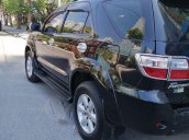 Cần bán xe Toyota Fortuner năm 2011, màu đen giá cạnh tranh