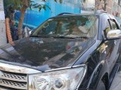 Cần bán xe Toyota Fortuner năm 2011, màu đen giá cạnh tranh