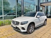 Bán xe Mercedes GLC300 4Matic 2018 cũ giá tốt, trả trước 800 triệu nhận xe ngay