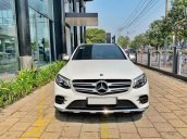 Bán xe Mercedes GLC300 4Matic 2018 cũ giá tốt, trả trước 800 triệu nhận xe ngay