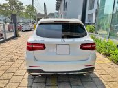 Bán xe Mercedes GLC300 4Matic 2018 cũ giá tốt, trả trước 800 triệu nhận xe ngay